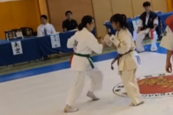 中村笑子